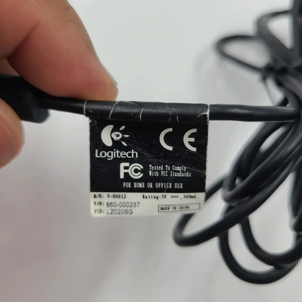 Logitech C120 V-U0012 USB Webcam Computer Laptop Camera Mount Used Tested